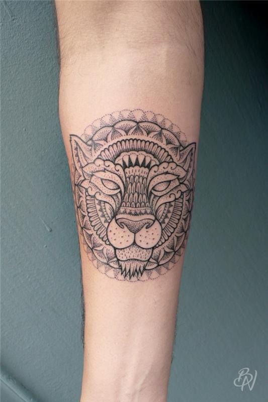 Büyüleyici aslan yıldız işareti dövmesi kabile aslan dövmesi yuvarlak desen