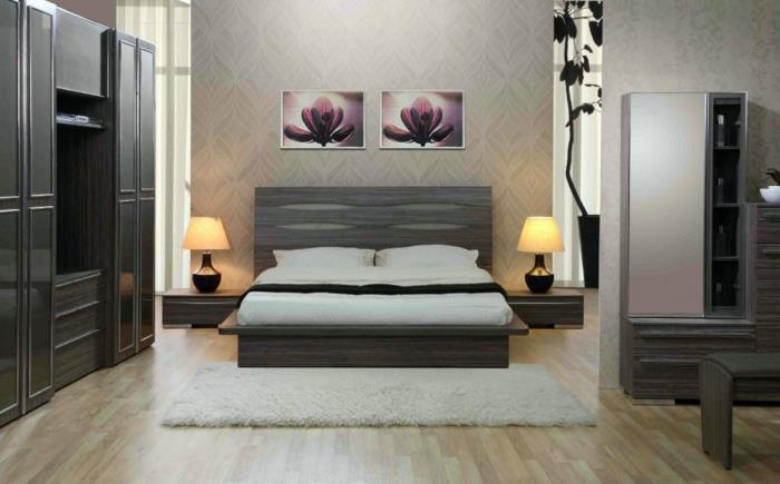 izbira barve spalnice za odrasle, siva postelja, simetrične slike lotosa, sive omare