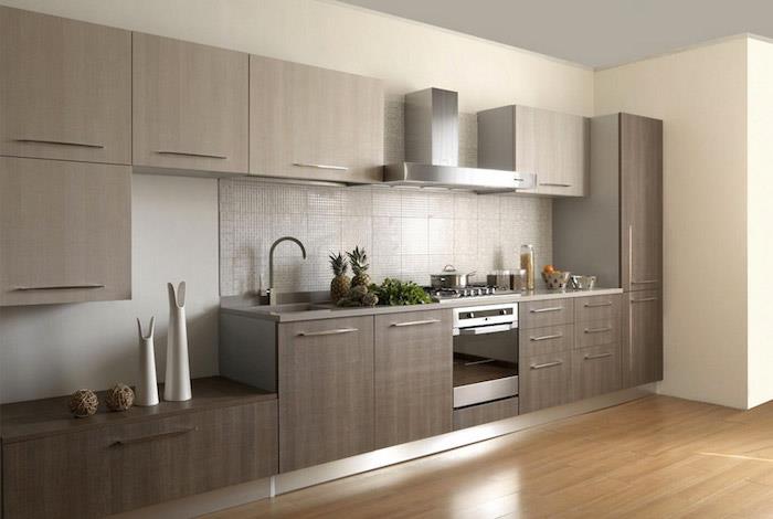 tamsiai pilkos spalvos virtuvės modeliai, modernūs balkšvai smėlio spalvos interjero baldai, madingų virtuvės išdėstymų spalvų pavyzdys