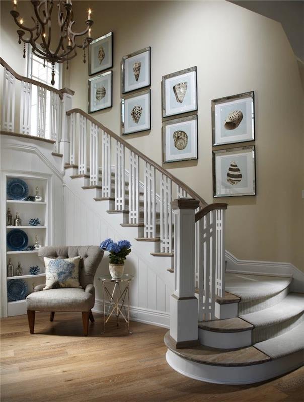v katero barvo pobarvati stopnišče bež stene svetle lesene stopnice siva preproga
