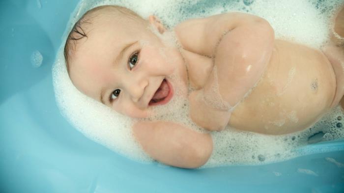 šaunus dalykas, kurį daryti, kai tau nuobodu, burbulinė vonia, kūdikio, putų vonia, ką daryti, kai tau nuobodu, burbulinė vonia namuose
