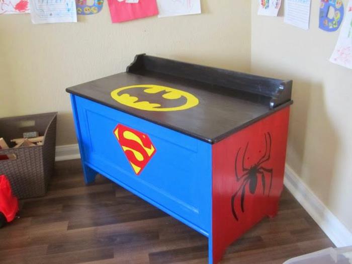 otroška shramba-igrače-škatla-otroška soba-superjunak-batman-superman