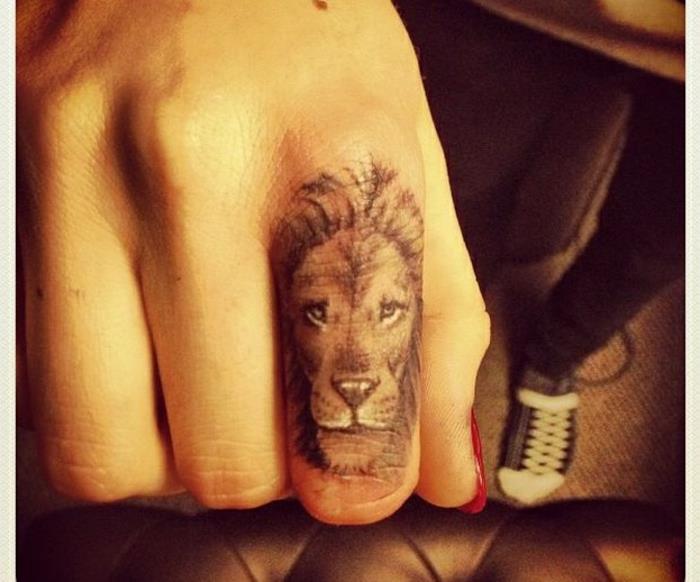reggae dövmesi baykuş veya dövme çince aslan dövmesi aslan dövmesi parmak sanatı aslan dövmesi