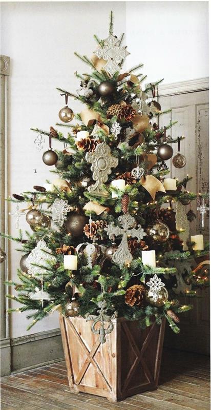 ljubka-božična-jelka-dekoracija-božična-jelka-dekoracija-novo leto-božična-jelka-dekoracija