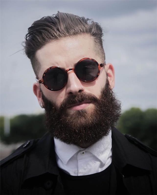 Hipsterska frizura in gosta rjavo brada