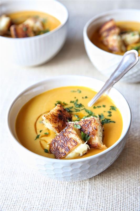 tolažilni recept za velute iz masla s hrustljavim sirom