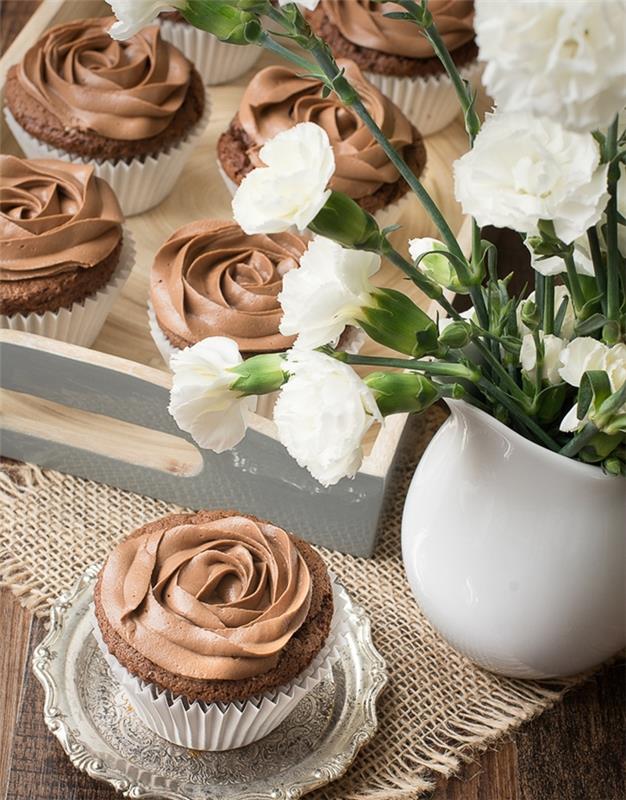 nutellalı muffin tarifi, cupcake tarifi nasıl yapılır, adım adım nutelle ve tereyağlı krema