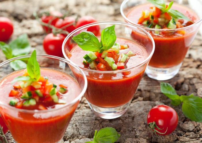 Hiter in enostaven gazpacho recept za lahek aperitiv