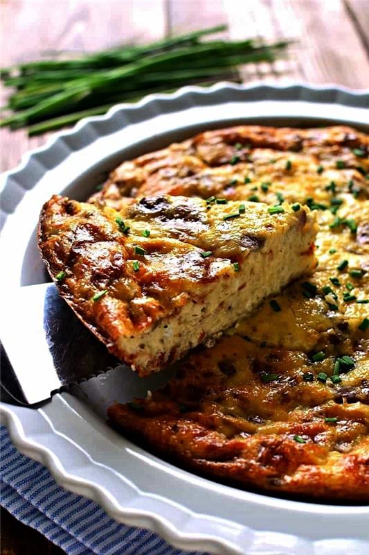 be gliuteno Lorraine quiche receptas su daržovėmis, lengvas Lorraine quiche receptas be tešlos