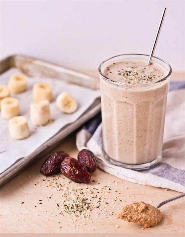 smoothie-recept-za-zajtrk-veganski-recept