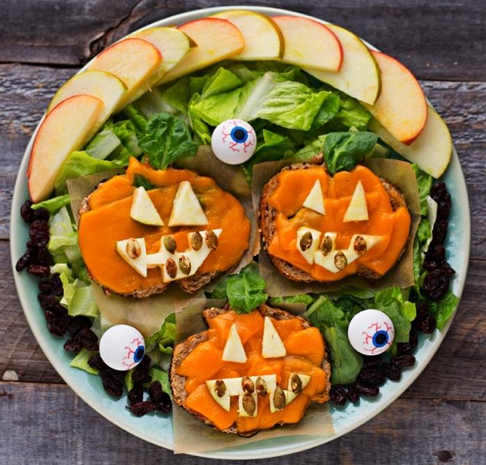 halloween snack için zayıflama tarifi, cadılar bayramı balkabağı salatası yatağında peynirli tost