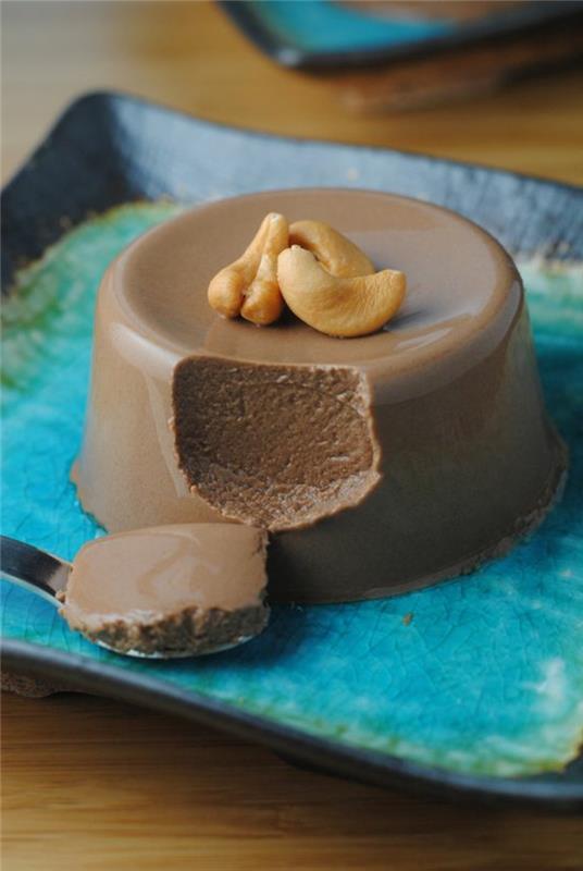 kolay kakaolu-panna-cotta-tatlı-vegan-kaju-tarifi