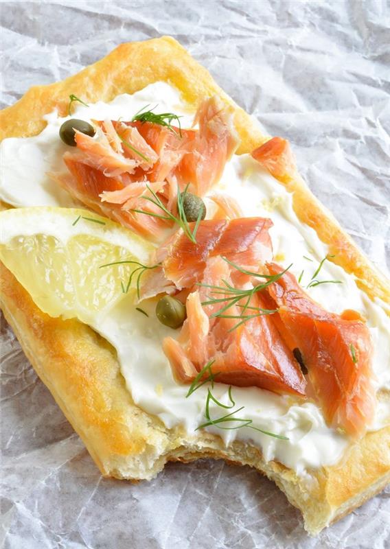 örnek krem ​​peynirli, kaparili, somonlu ve limonlu milföy, aperatif meze nasıl yapılır
