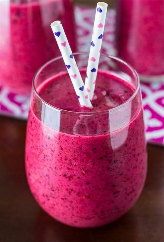 smoothie-recept-z-sadno-osnovo-smoothie-sipina-lepa-barva