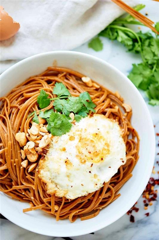 vegetarijanski recept za azijske rezance s
