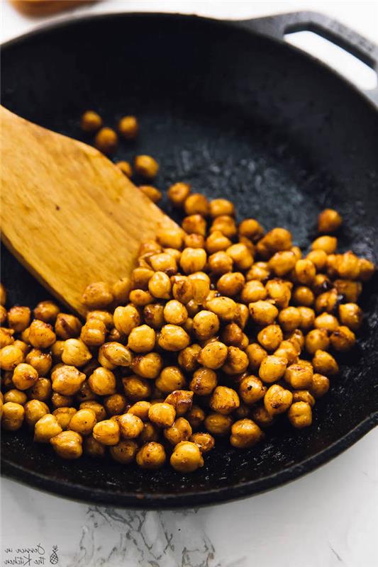 recept za vegansko čičeriko in ohrovt, hitra in enostavna vegetarijanska predjed, vegetarijanska predjed
