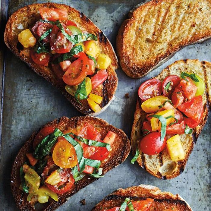 klasik domates ve zeytinyağı bruschetta tarifi