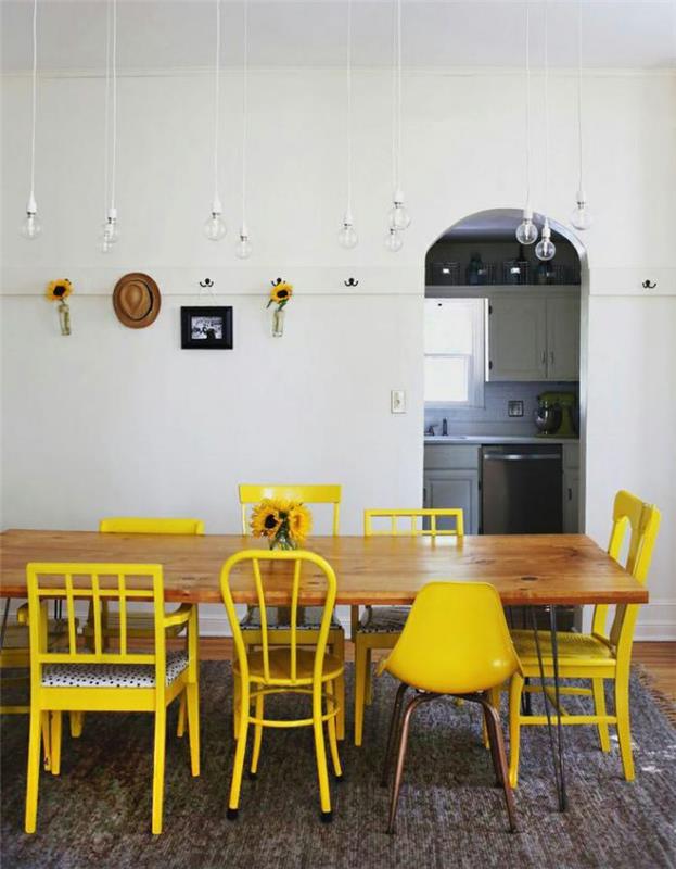 preobrazba-pohištvo-rumeno pobarvani-stoli