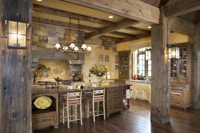 opremljena kuhinja, luči, leseni barski stoli, leseni stebri, kuhinjski model, rumeni strop