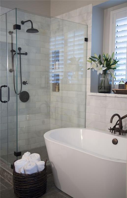 yenileme-bir-banyo-kiremit-banyo-ucuz-beyaz-küvet-büyük