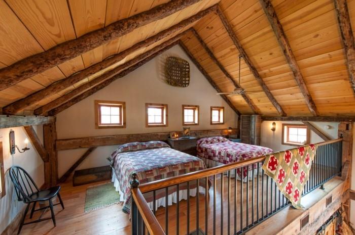 obnovitvene postelje-zapirala-z-večbarvnimi-pokrovi-okni-parket-v-lesu
