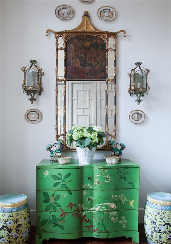 eski bir mobilya parçasının nasıl yeniden boyanacağına dair fikir, çiçek desenli yeşil bir şifonyer, yeşil bitkiler, oryantal dekor aksesuarları