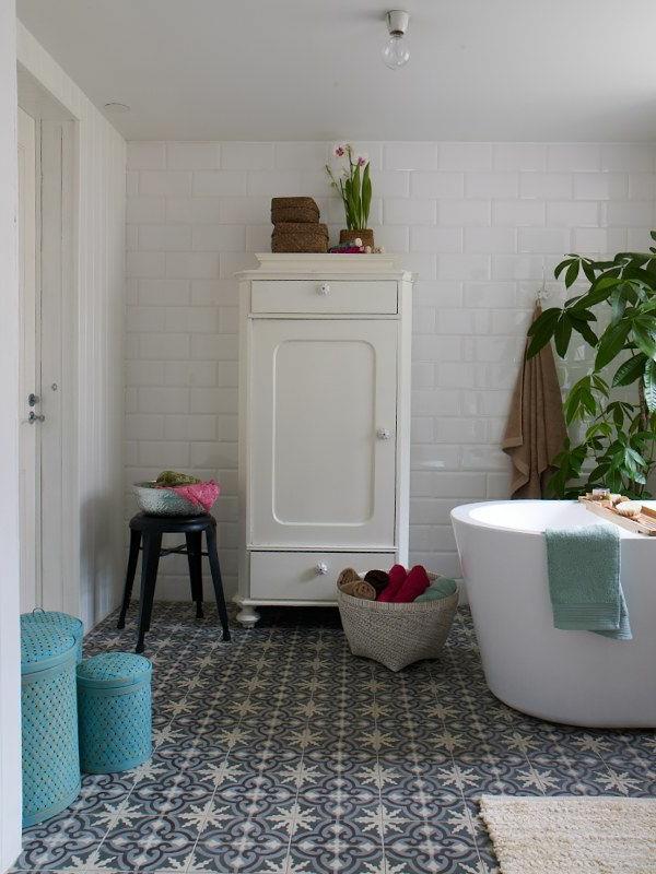 mozaik-tla-za-kopalnico-predalnik