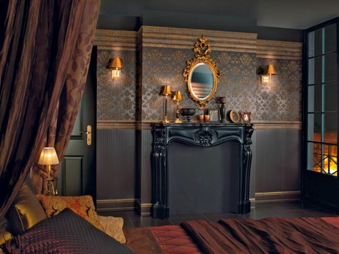 baročna postelja, spalnica, zlata nočna svetilka, črni kamin, rjave zavese s cvetličnimi vzorci