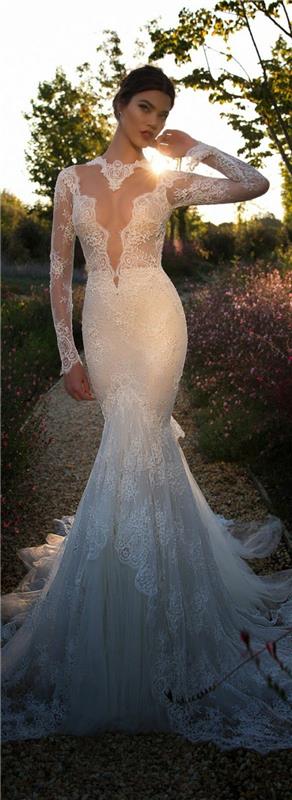 graži vestuvinė suknelė