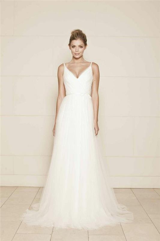 vestuvinė suknelė-paprasta-romantiška-elegancija-šauni-idėja