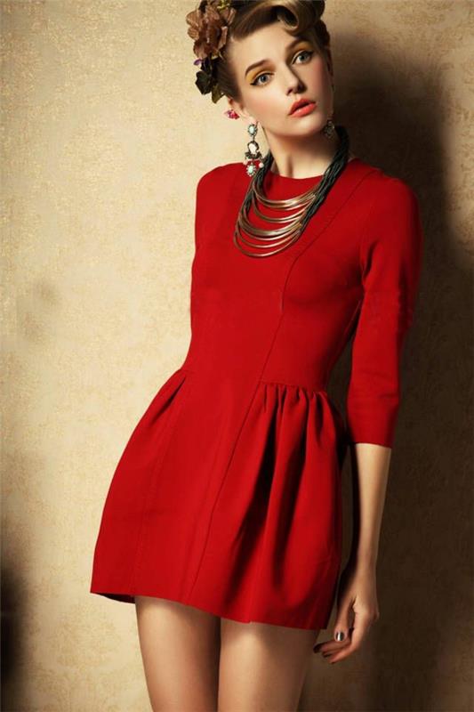 klasikinė-raudona-vakarinė suknelė