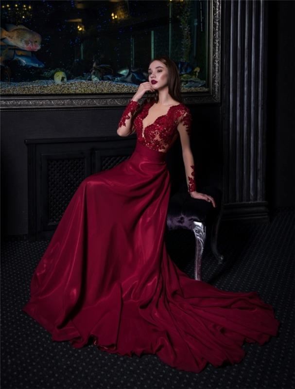 V yakalı, çiçekli dantel süslemeli, uzun kollu, bordo kırmızı renkli fantazi elbise modeli