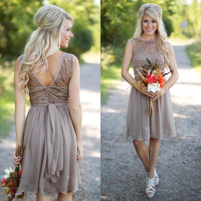 Şık ve rustik düğün kıyafeti iyi giyimli bir kadın olmak için rustik kıyafet bej kısa elbise kır çiçekleri buketi