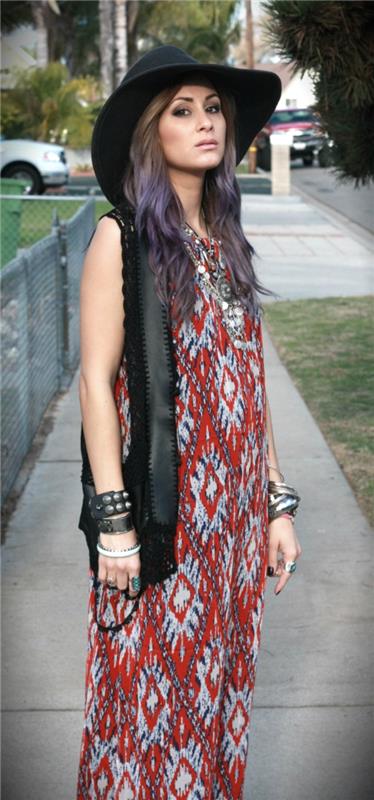 dress-hippie-chic-comnbinée-with-hat-and-black-telovnik