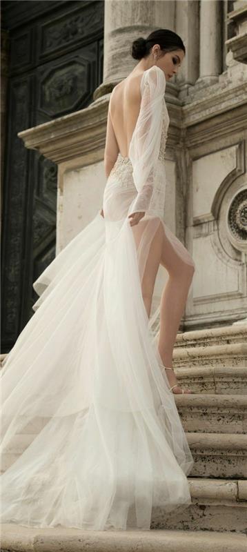 suknelė-vestuvės-laiptai