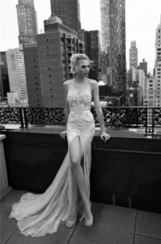 vestuvinė suknelė-be petnešėlių-širdis-vestuvių suknelė-be petnešėlių-plunksna-Niujorkas