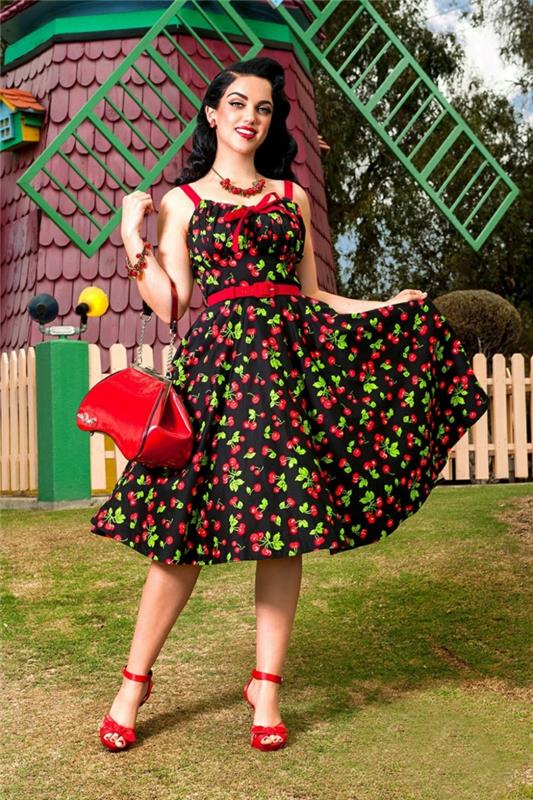 pin-up suknelė su scerises modeliu, pin-up šukuosena, raudonas krepšys, raudonas diržas, midi suknelė