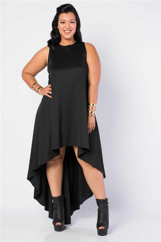siyah asimetrik elbise, saten kumaş, yuvarlak kolsuz kadın resmi elbise, mini ön uzunluk ve maksi arka uzunluk, yüksek topuklu siyah ayakkabılar