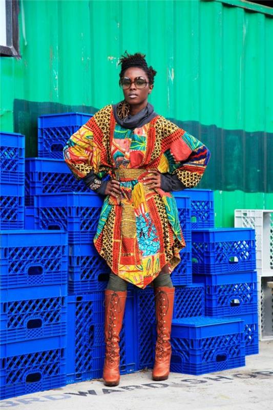 tipiškas afrikietiškas drabužis ilgomis rankovėmis, tunika, su šoniniais plyšiais, afrikietiškas modelis, nugarinės modelis, afrikietiška mada