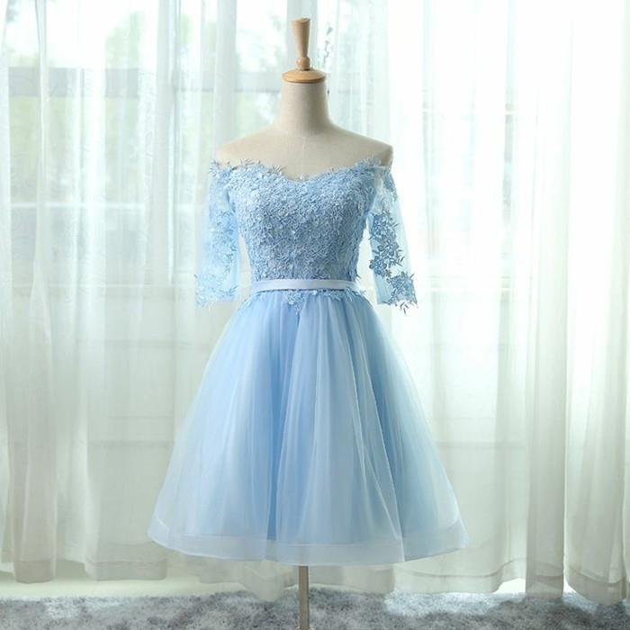 pamergių-suknelių-mėlynų nėrinių-modelio idėja