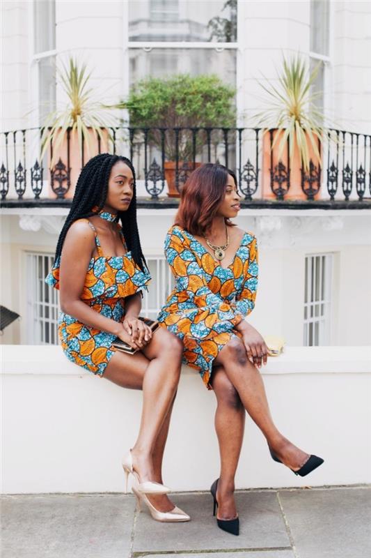du madingi šiuolaikinės afrikietiškos suknelės modeliai, derinami su prašmatniais siurbliais dienos ar vakaro aprangai
