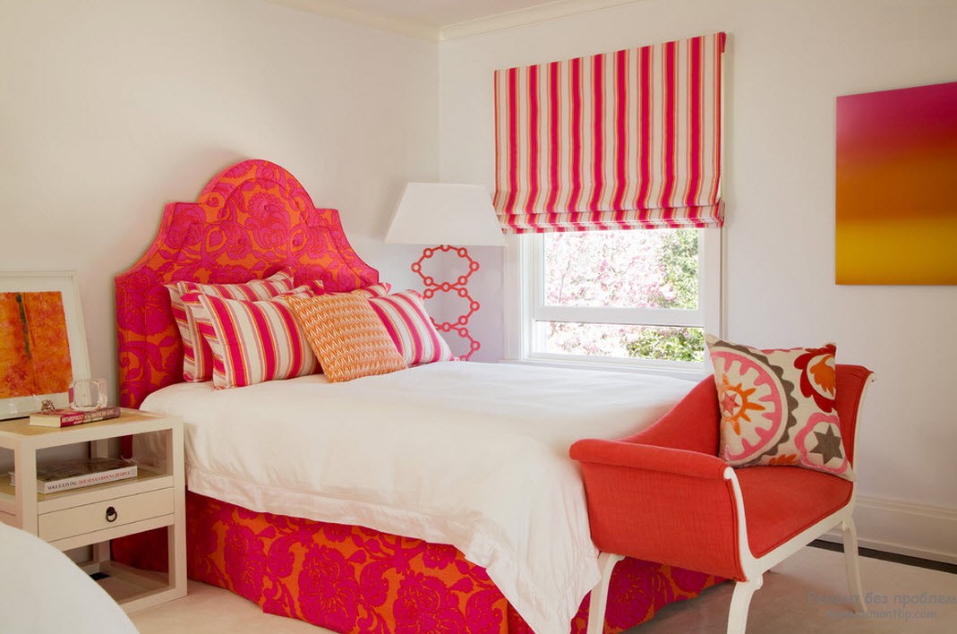 Quarto vermelho e rosa