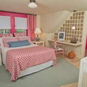 Design femminile della camera da letto rosa