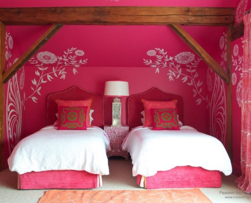 Camera da letto rosa caldo