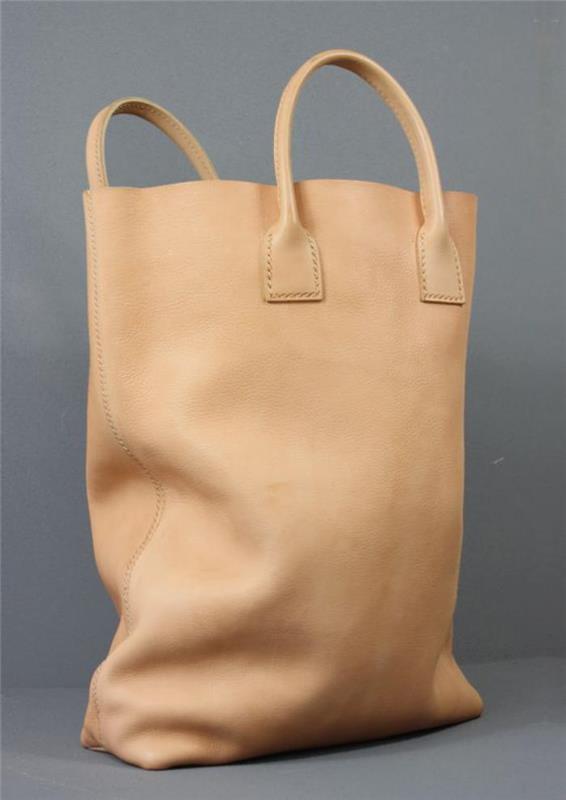 torbica za kamelo nevtralne barve