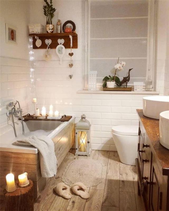 vonios kambarys su vonia medinė vonios spintelė medinė vonios spintelė