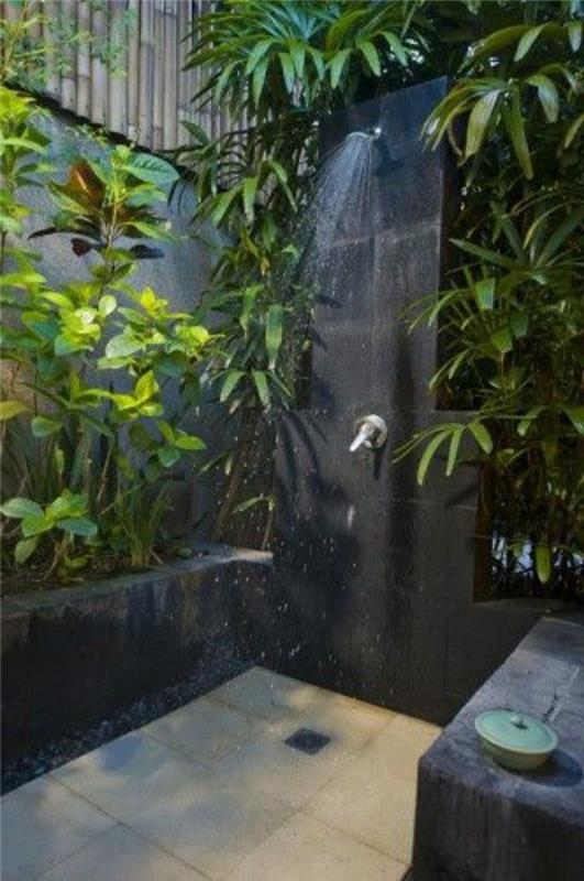 egzotik-duş-ve-yeşil-bitkiler-egzotik-banyo ile banyo