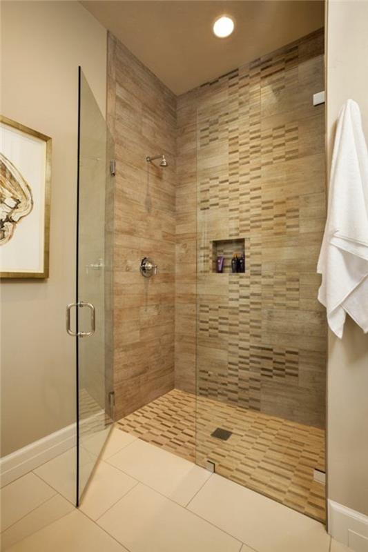 smėlio spalvos vonios kambarys-mozaika-plytelės-vonios kambariui