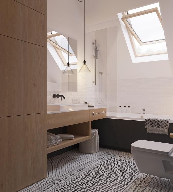 beyaz banyo karoları, küçük alanlar için beyaz ve siyah küvet modeli, ahşap ile beyaz ve siyah modern dekor fikri