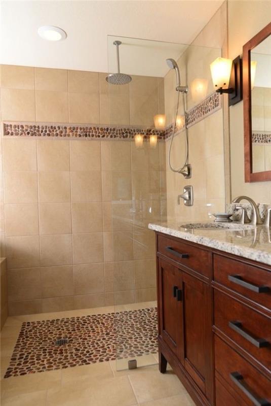 kopalniška dekoracija-s-prodnatimi ploščami-mozaik-ploščice-mozaik-kopalnica
